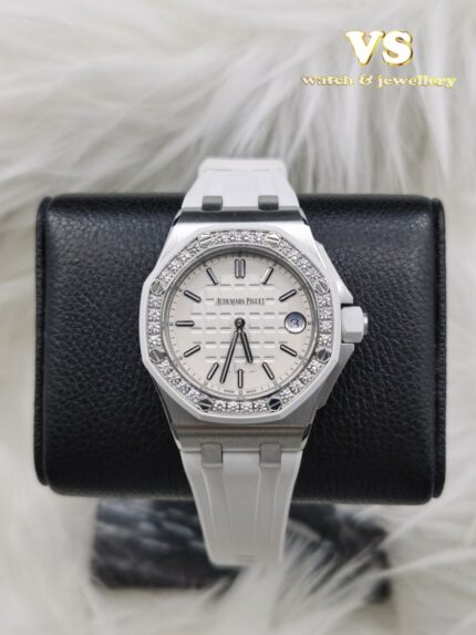 Audemars Piguet Royal Oak Factory Diamonds Bezel Steel 37mm (2016 year)