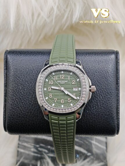 Patek Philippe Aquanaut 5267A Factory Diamonds Steel 38mm (2025 year)