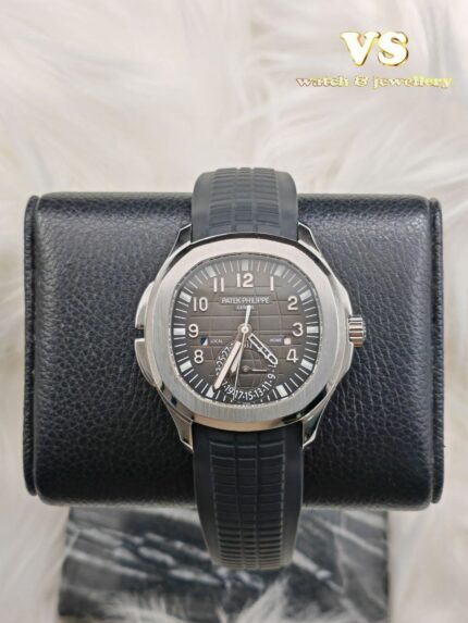Patek Philippe Aquanaut 5164A Steel 40mm (2012 year)